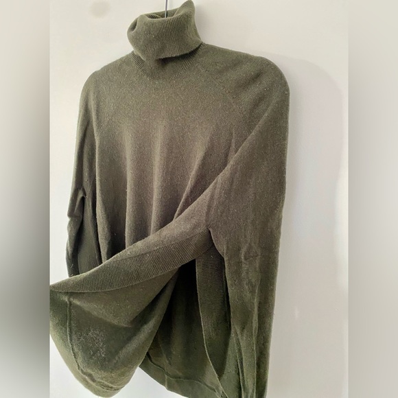 COS Turtleneck Draped Wool & Cashmere Sweater - Picture 4 of 4